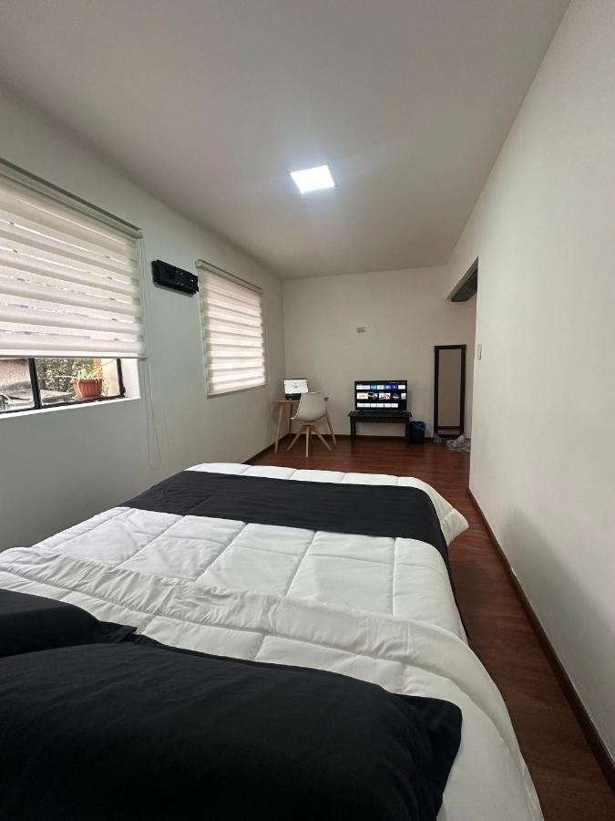 Casa Roja Residencia 10-51 Apartment Куенка Екстериор снимка