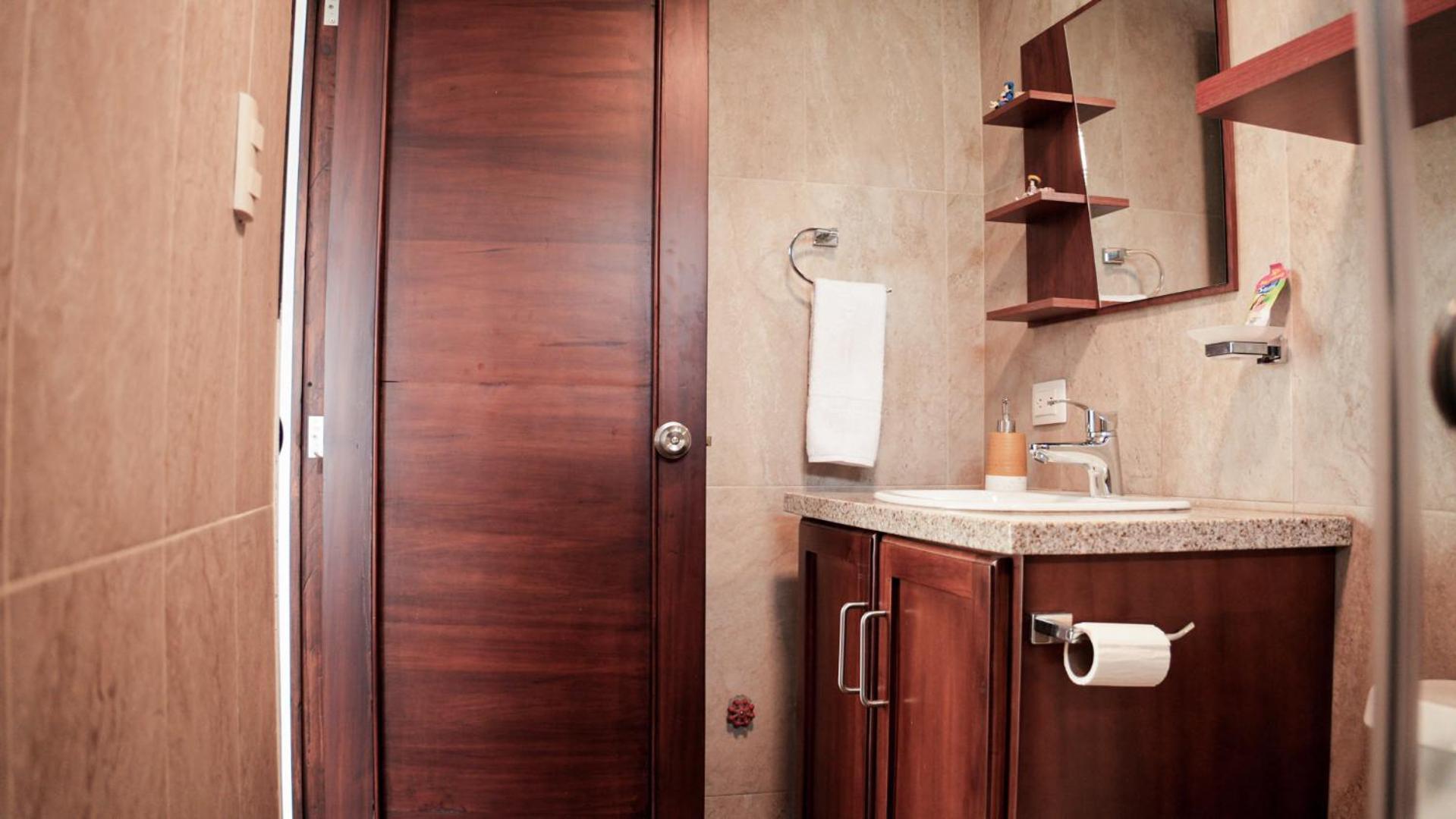 Casa Roja Residencia 10-51 Apartment Куенка Екстериор снимка